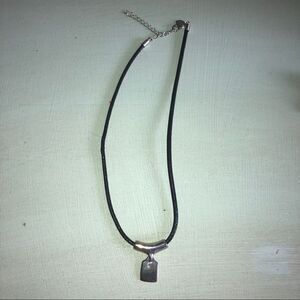 LIA SOPHIA LEATHER SILVER CHOKER